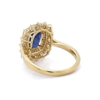 Lot 102 - 14CT Yellow Gold 2.63ct Blue Sapphire And Diamond Dress Ring