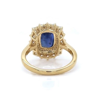 Lot 102 - 14CT Yellow Gold 2.63ct Blue Sapphire And Diamond Dress Ring