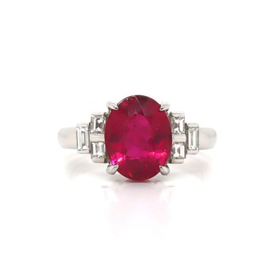 Lot 105 - Platinum 2.82ct Tourmaline & Diamond Ring