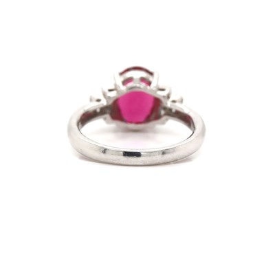 Lot 105 - Platinum 2.82ct Tourmaline & Diamond Ring